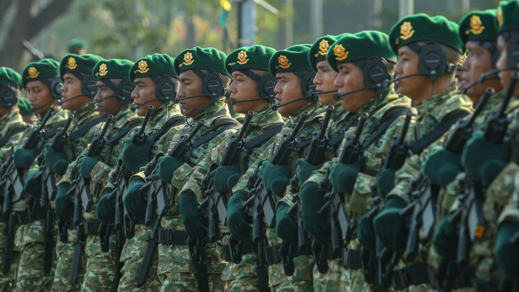 Körvonalazódik a művelet: a világ egyik legnépesebb országa több ezer katonát küldhet a háborús övezetbe