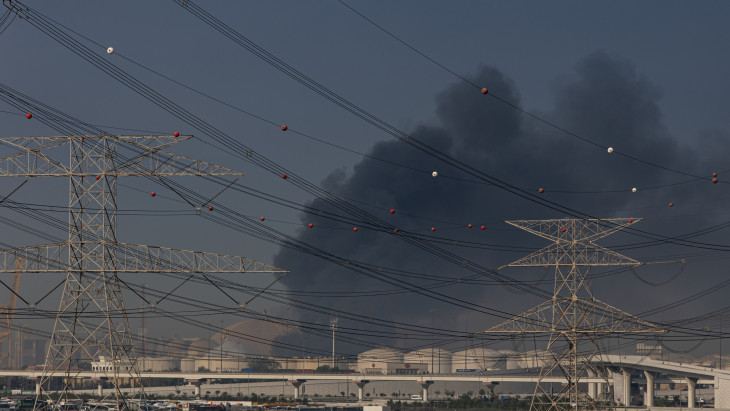 Meghalt Irán legfőbb vezére, elindult a megtorlás, Irán szétbombázza Dubajt - Percről percre tudósításunk az iráni háborúról