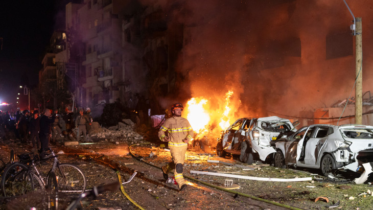 Meghalt Irán legfőbb vezére, folytatódik a megtorlás, lángba borult a Közel-Kelet - Percről percre tudósítunk az iráni háborúról