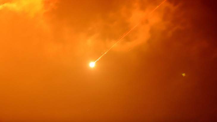 Ballisztikus rakétát lőttek ki a NATO-ra - Égett a forródrót, hosszas hallgatás után megtörte a csendet a támadó