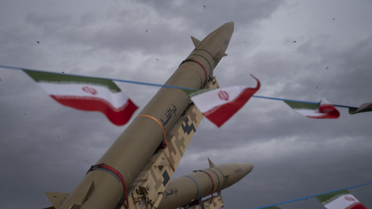 Nincs vége: Irán újabb támadást indított, ballisztikus rakéták vették célba Dubajt