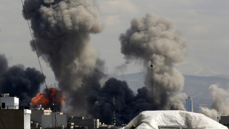 Új vezetők vették át Iránt, Teherán súlyos támadás alatt, milliós városokra záporoznak a rakéták - Percről percre tudósításunk az iráni háborúról