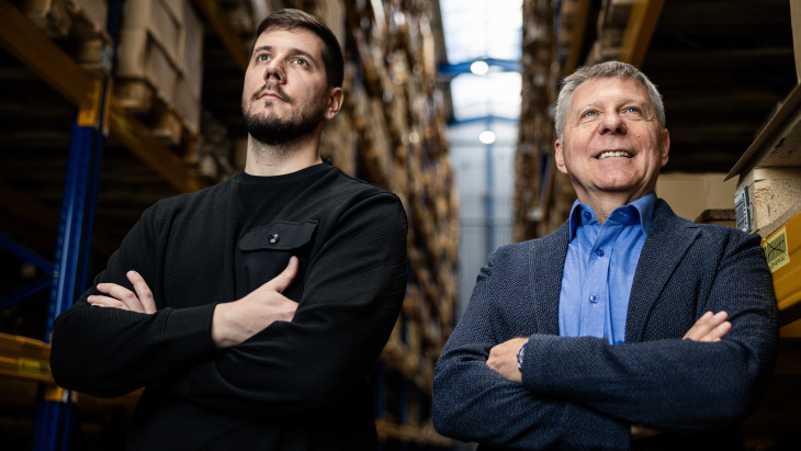 Családi kisvállalkozásból a régiós élmezőnybe: nagy dobásra készül a tatabányai csavarkereskedő