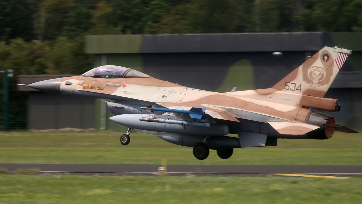 Rendkívüli: megindult a támadás Irán ellen, megelőző csapást kezdett Izrael