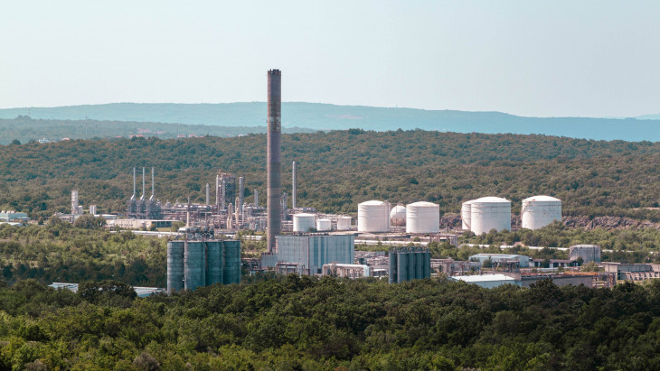 Döntés született a szankciókról: megmenekült az olajszállítás, biztonságba kerülhet a régió ellátása