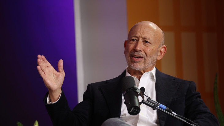 Figyelmeztette a világot a Goldman Sachs korábbi vezére: tartós károkat okoz az iráni háború