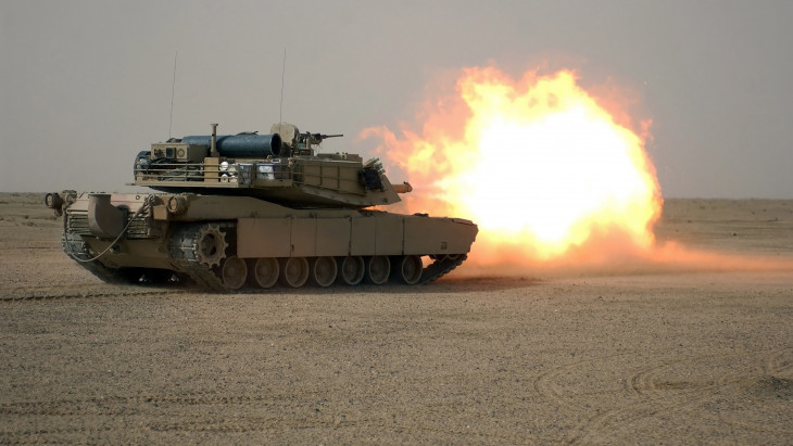 Alakul az újabb háborús készülődés: felbukkantak a hírhedt Abrams tankok