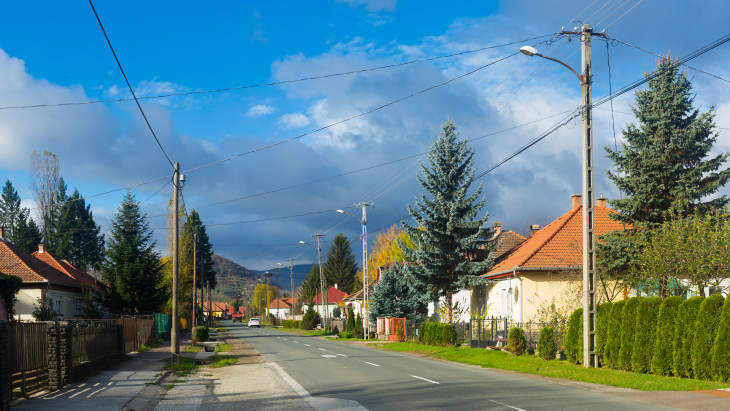 Nem kellene életben tartani a falvakat?