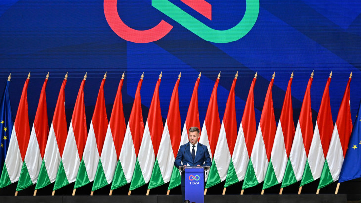 Brutális mennyiségű pénz zúdulhat Magyarországra Magyar Péter győzelme után – beindultak a befektetők