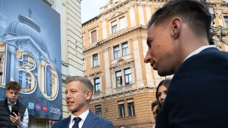 Lázadás volt a zárt ajtók mögött a Tisza Pártban? Megszólalt Magyar Péter a kiszivárgott vitákról