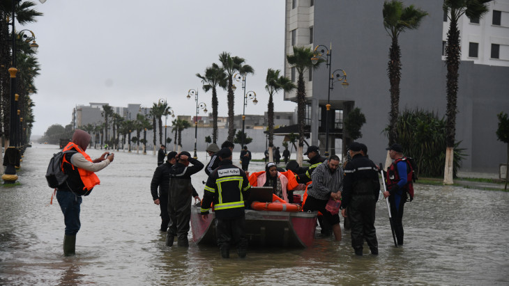 Hétévnyi aszály után özönvíz: víz alá került egy egész nagyváros, tömeges evakuálás kezdődött
