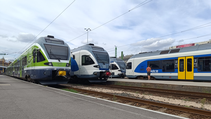 Megint kisiklott egy vonat, ezúttal a Déli pályaudvarnál