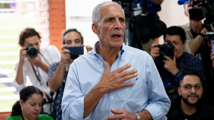 Drámai fordulat Donald Trump árnyékában: a végsőkig fej fej melletti volt a verseny, de itt a győztes