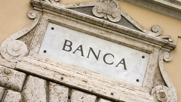 Hatalmas licitháború indult a világ legrégebbi bankjáért: megszólalt a kormány a milliárdos üzletről