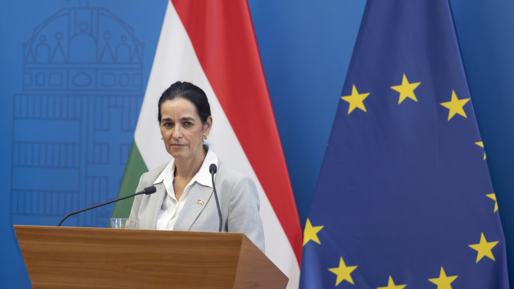 Hétfőn kezdődik a brüsszeli külügyminiszteri találkozó, Orbán Anita részleteket tett közzé a témákról