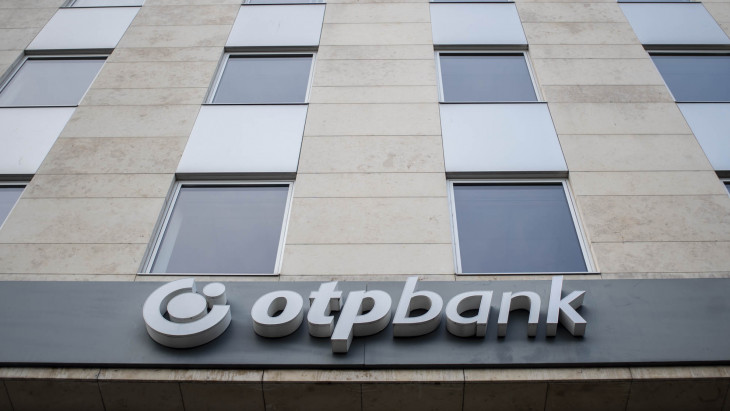 200 fős leépítés jön az OTP Banknál