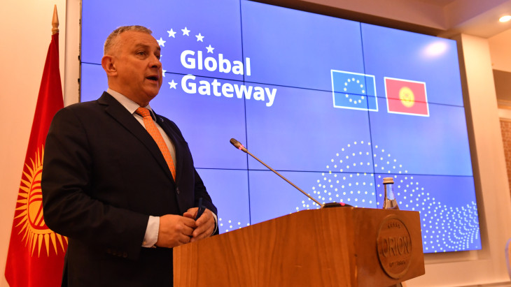 Akasztanák a hóhért – bíróság elé rángatnák az EU-t az orosz szankciók miatt