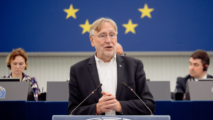 Átléphető vörösvonalat húztak Brüsszelben – engednek a Trump-alkunak, de közel sem ingyen