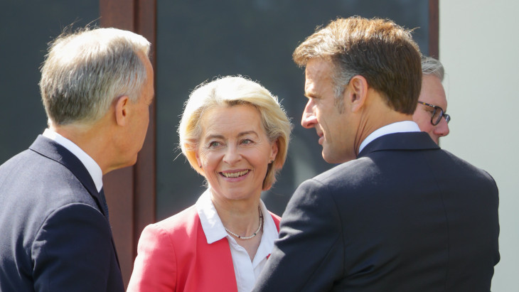 Macron és Carney erős üzenetet küldött Trumpnak