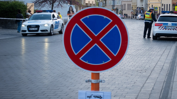 Nagy változás jön a budapesti parkolásban, kamerás autókkal jöhet az ellenőrzés
