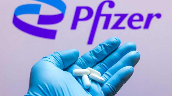 Bejelentést tett a Pfizer: már nem a koronavírus-vakcina hozza a legnagyobb sikert a cégnek