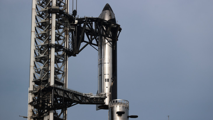 Először mondta ki egy nagybank, hogy túlértékelt a SpaceX!