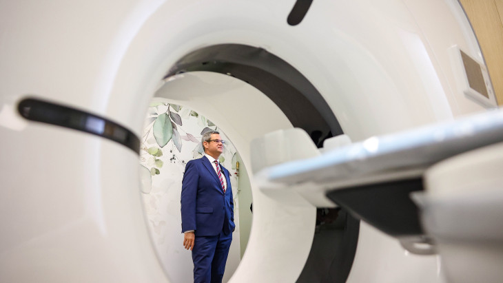 A magyar kórházak fizetőképességét kell fenntartani - Beavatkozott a kormány