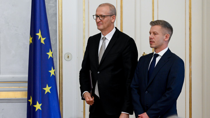 Megszavazták a közmédia átalakításáról szóló törvényt, személyi változások jönnek