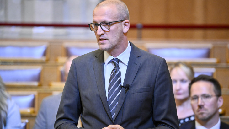 Tarr Zoltán: házkutatást tartott a NAV a minisztérium irodáiban