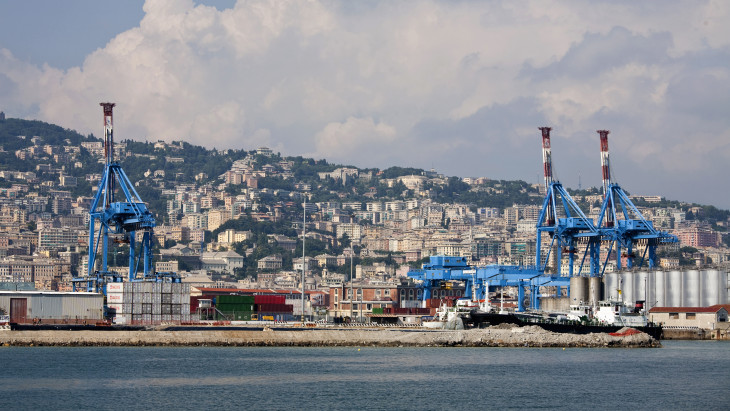 Furcsa piac alakult ki az Egyesült Államokban: a vállalatok inkább most veszítenek, minthogy várjanak a Trump-ítéletre