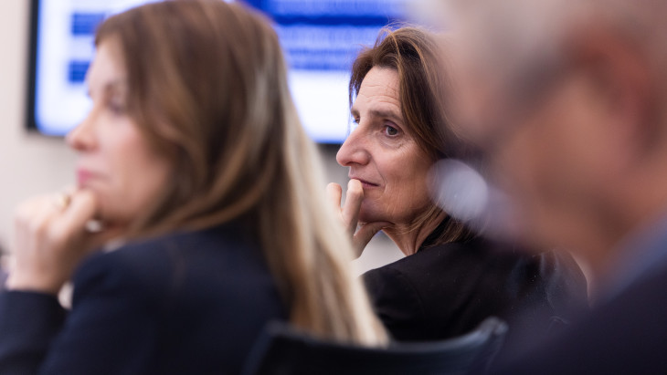 Trumpék bojkottja hozta el az új korszakot az EU-nak, rendkívüli gazdasági elitcsúcs menekült Európába