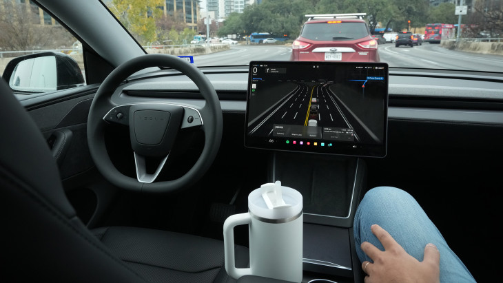 Elon Musk elhozta az önvezető Teslákat Budapestre - Hamarosan sokkal több lehet belőlük az utakon