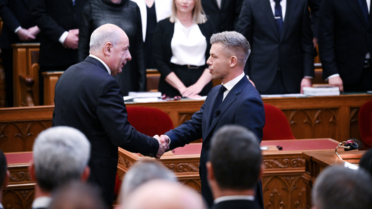 Tisza-kormány: ma jár le a Sulyok Tamásnak adott határidő