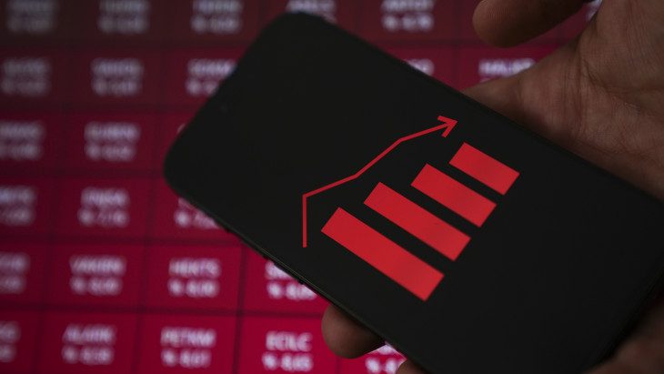 Nem tudnak felállni az esésből a világ tőzsdéi