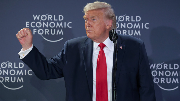 Évkezdet a telihold árnyékában