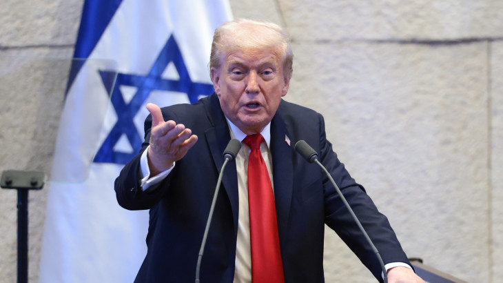 Váratlan kritika jött Trumptól: páros lábbal rúgott bele Izraelbe, azt mondja, túl sok civil hal meg miattuk