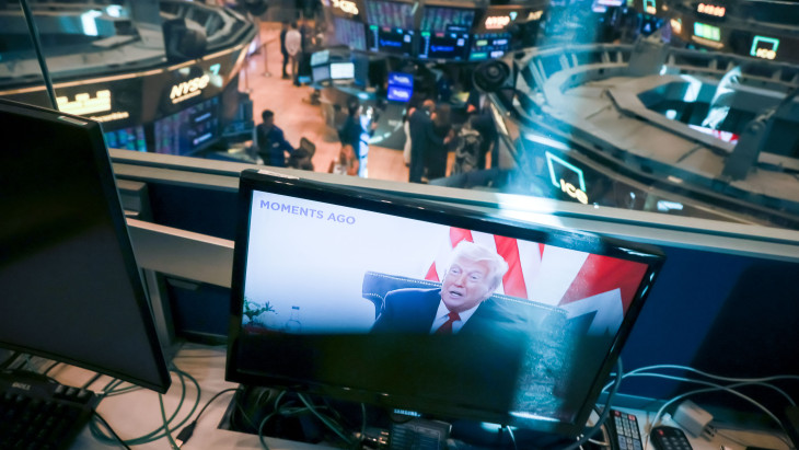 Trump már 96 százalékos csapást mért az amerikaiakra, most még súlyosabb katasztrófát szabadíthat rájuk