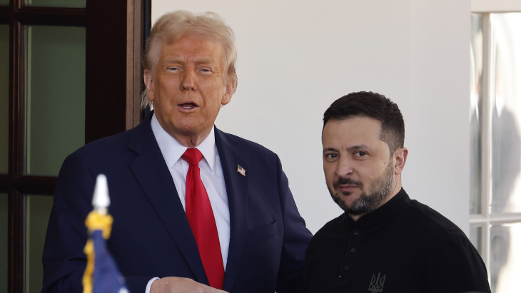 "Szuperüzletre" készül Zelenszkij Trumppal, Ukrajnától kaphat drónokat Amerika
