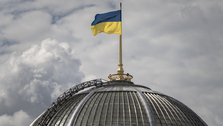 Álmodozhat Ukrajna 800 milliárd dollárról, de a holnapi számlák fizetéséhez is vért kell izzadnia