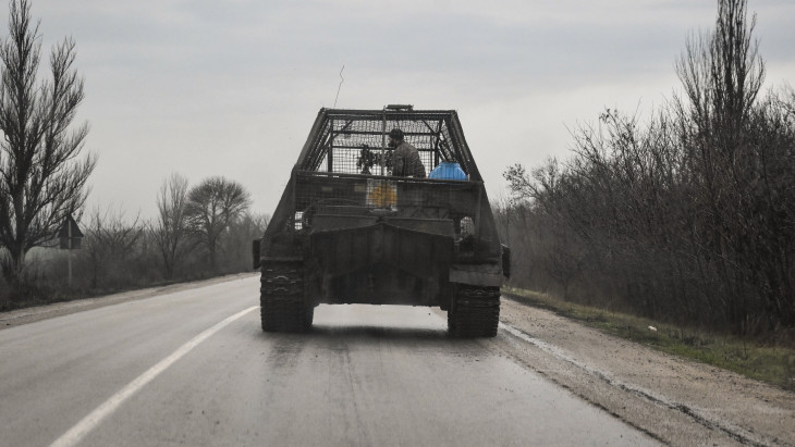 Tűzszünetet jelentett be Zelenszkij, Kijevet bombázzák az oroszok - Híreink az ukrán frontól kedden