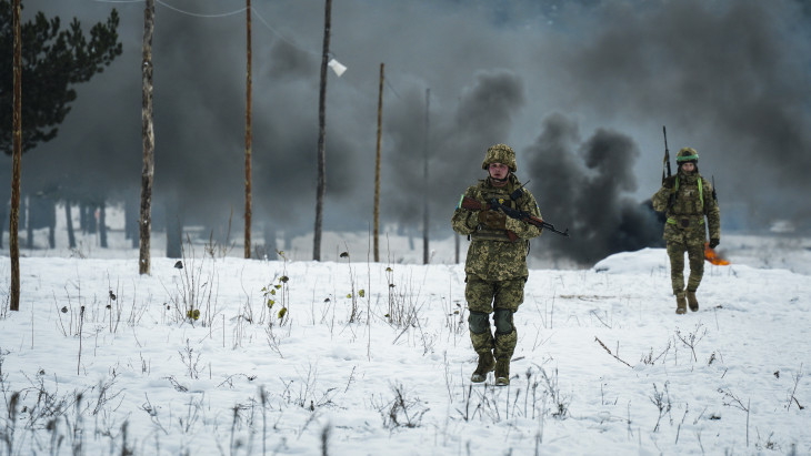 Folyamatosan bombáznak az oroszok, elsütétültek Ukrajna nagyvárosai - Szerdai híreink az orosz-ukrán háborúról percről percre