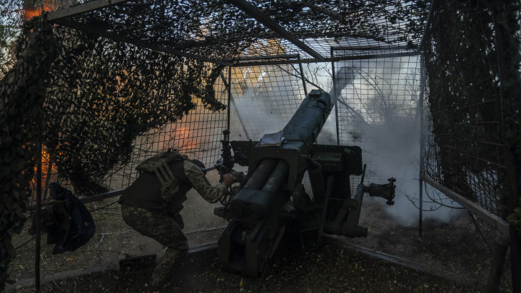 Ukrajna mégis hajlandó elengedni területeket a békéért, Trump belefáradt a tárgyalásokba – Háborús híreink pénteken