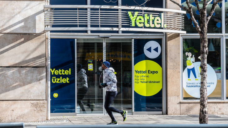 Nagy bejelentést tett a Yettel: vezetékes szélessávú internetszolgáltatást indít