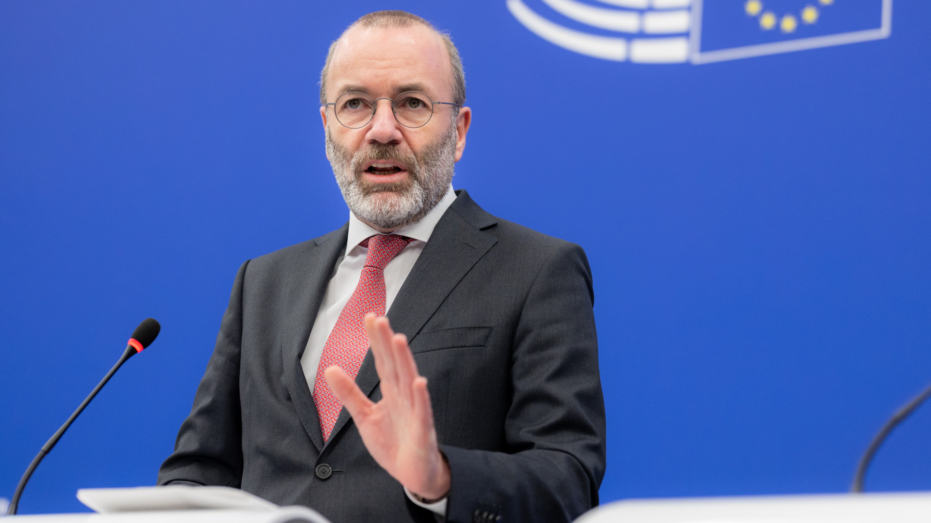 Weber: le kell zárni a Magyarország ellen folyó jogállamisági eljárást