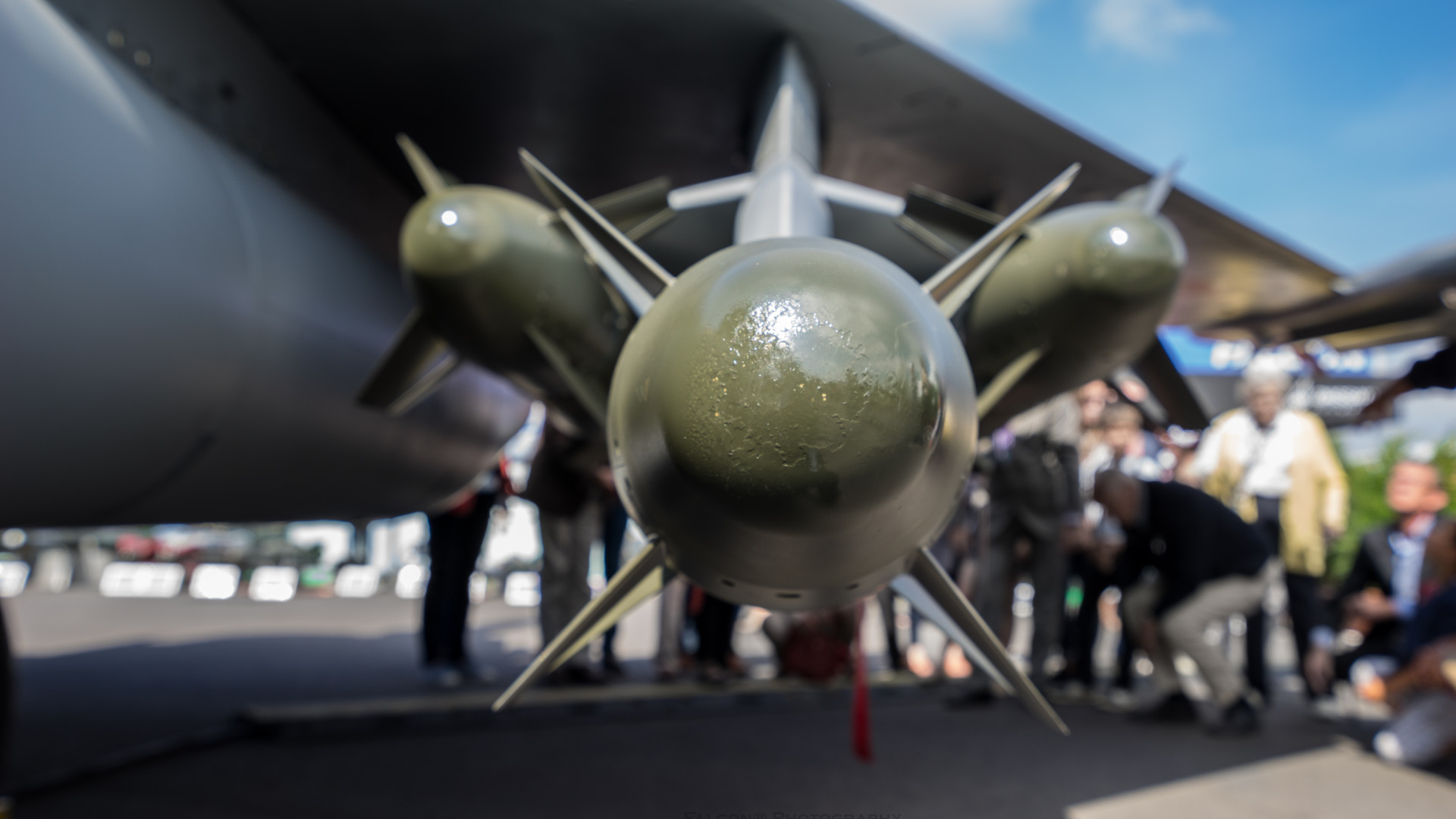 Levonták a drámai következtetést az ukrajnai háborúból: iszonyatos pénzt önt a fegyverkezésbe egy európai nagyhatalom