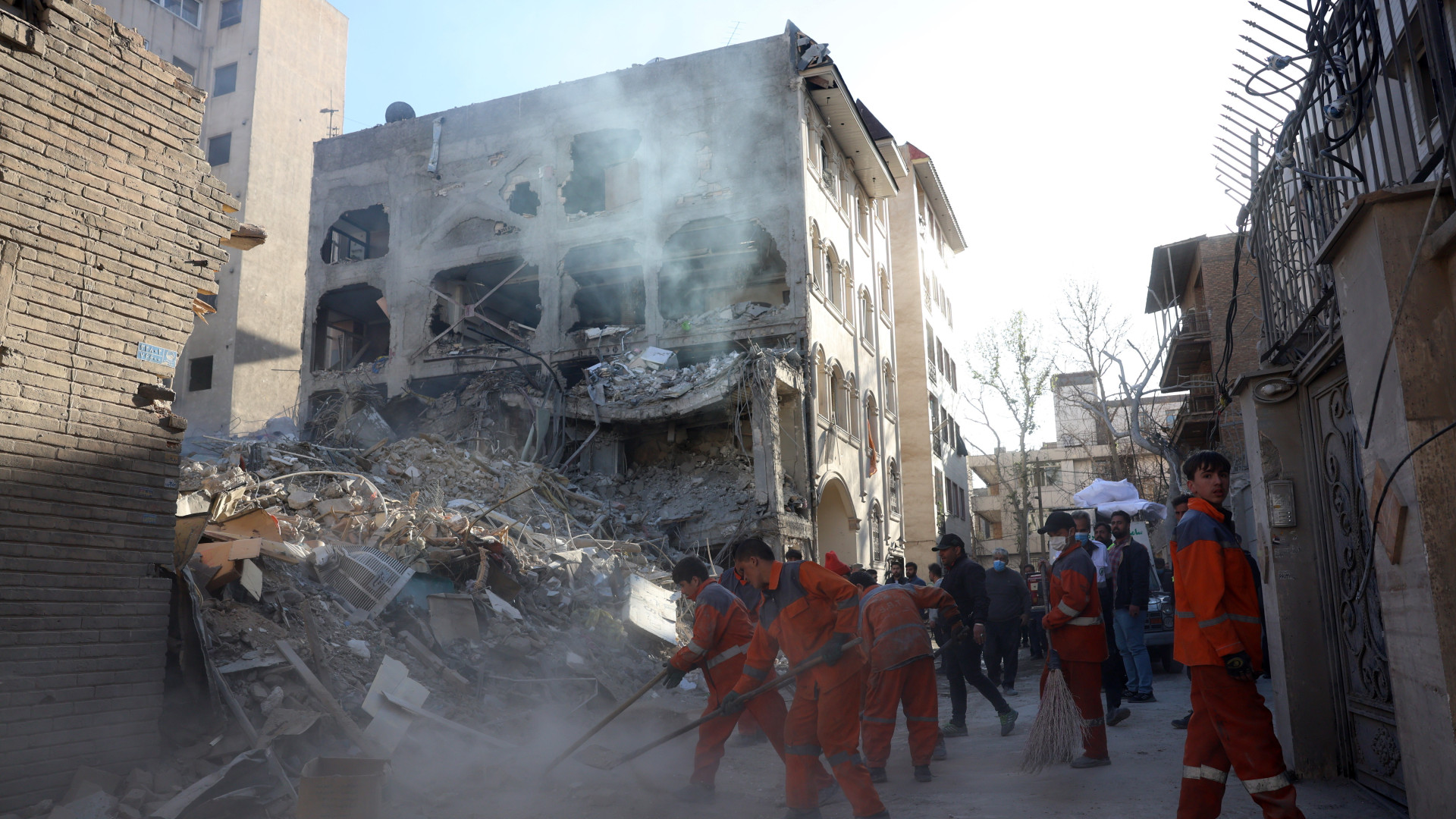 Fordulat: tűzszünetet kötött Amerika és Irán, megnyílik a Hormuzi-szoros – Percről percre híreink az iráni háborúról szerdán