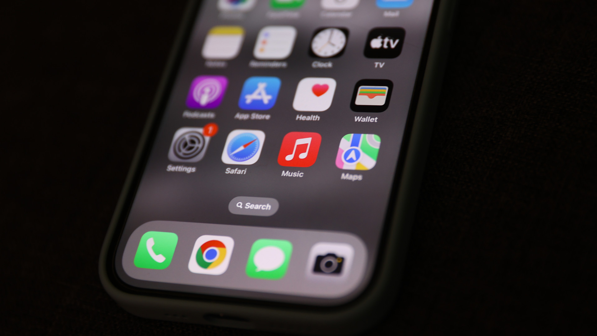 Borsos árat kérhet az Apple a hamarosan érkező mesterséges intelligencia funkciókért