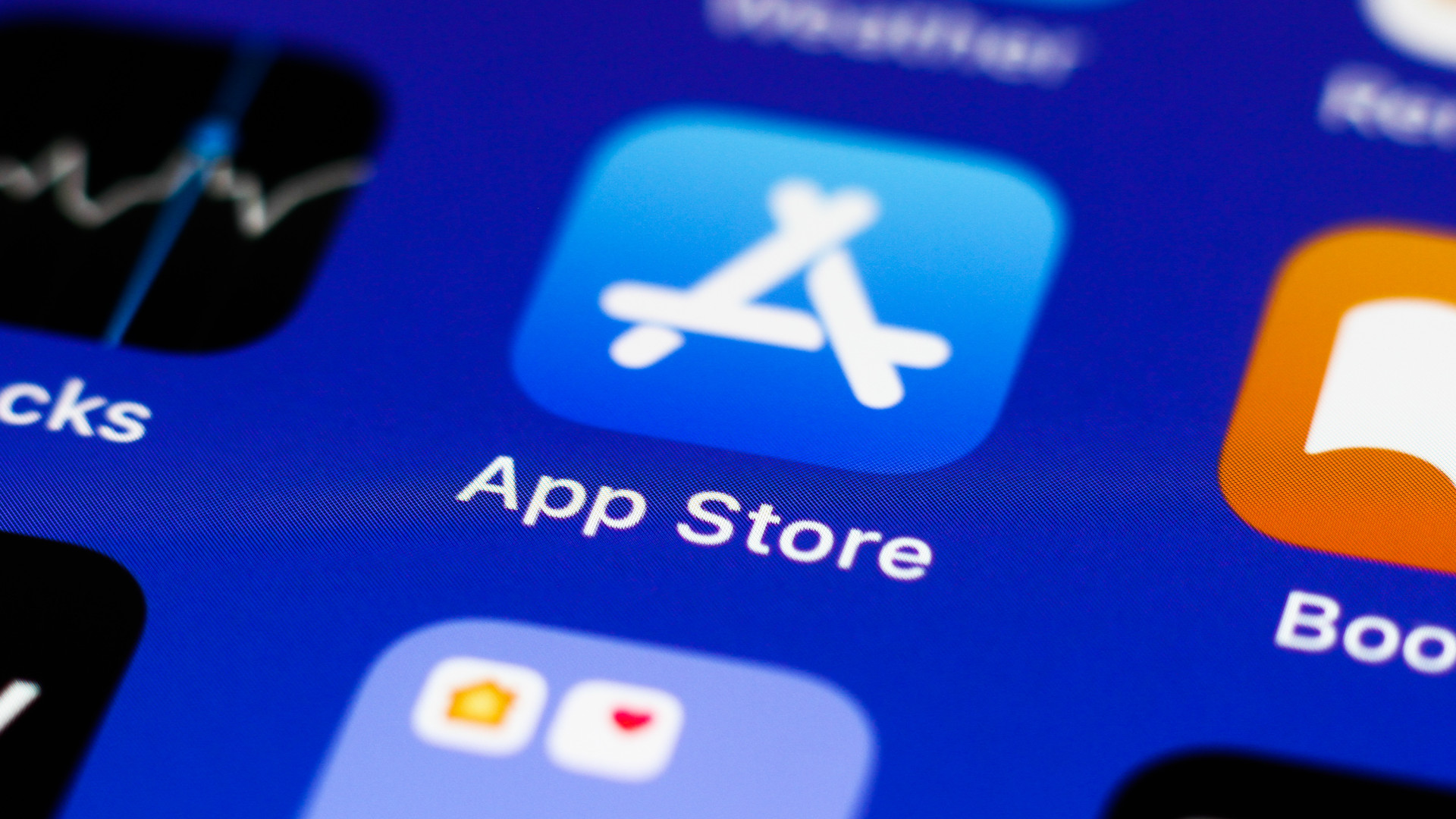 Trump nyomására népszerű appot töröltek az Apple alkalmazásboltjából