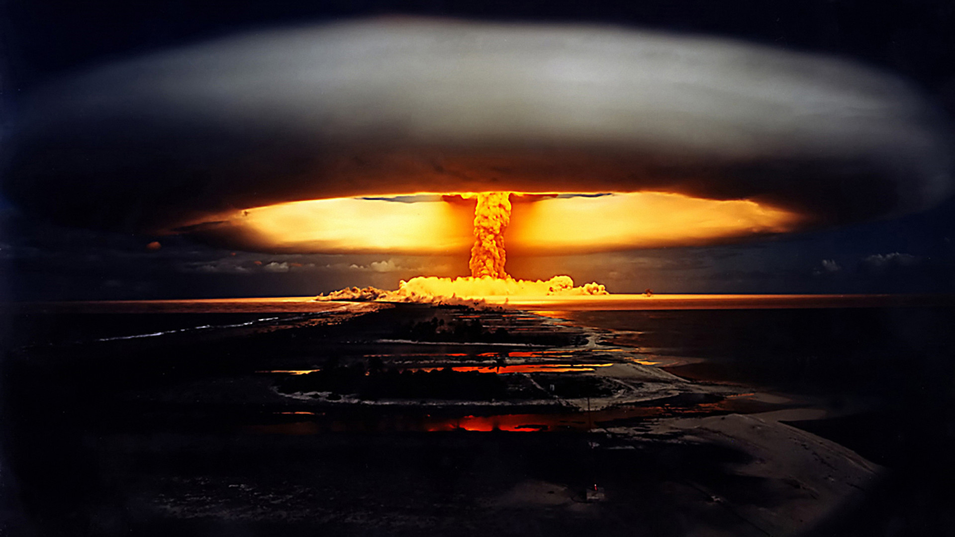 Megvalósulhat az, amitől évtizedeken át rettegtek - Atomfegyverekről tárgyal Európa legerősebb hatalma