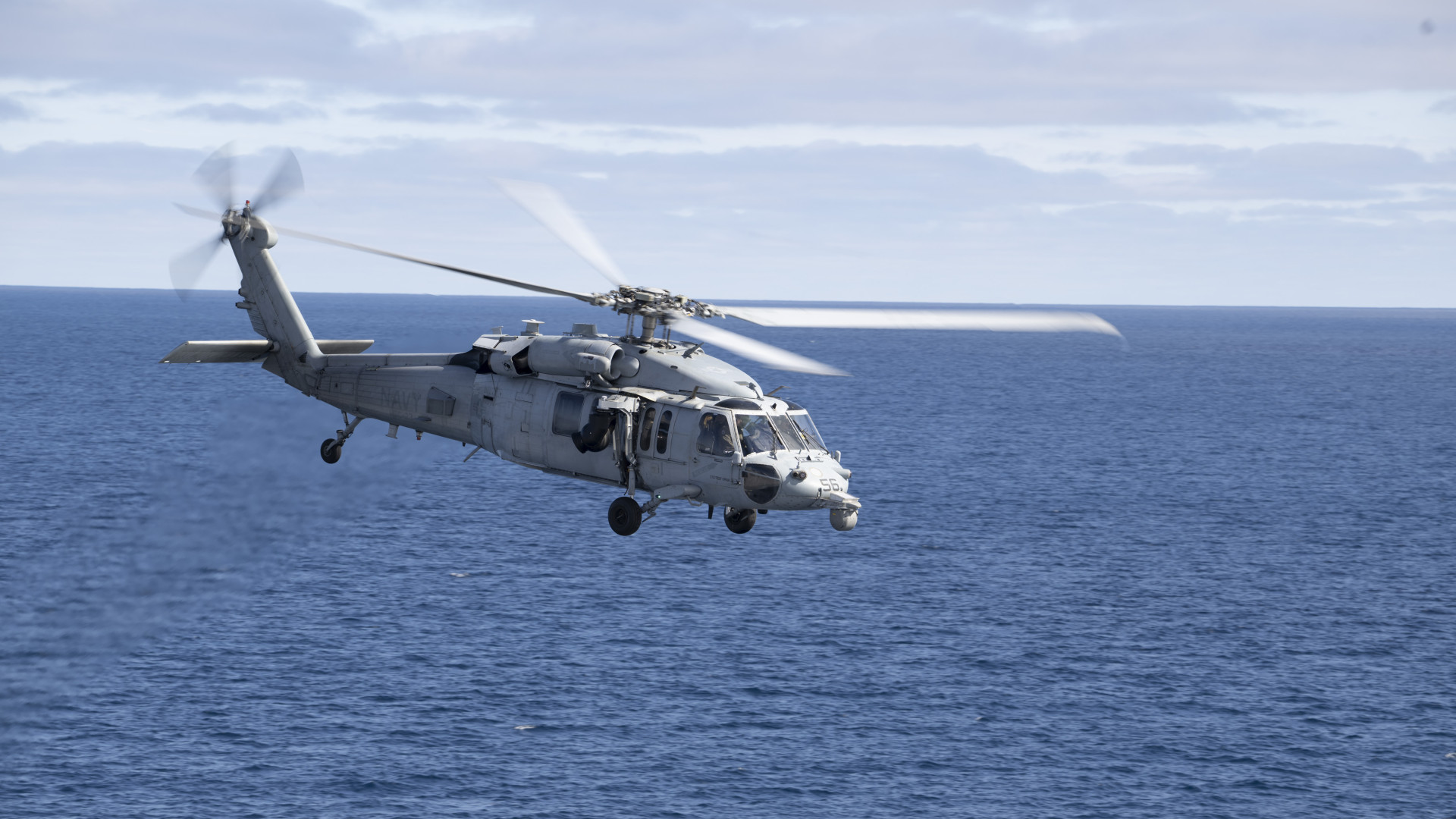 Ritka felvételek: helikopterrel hajtott végre rajtaütést az amerikai haditengerészet